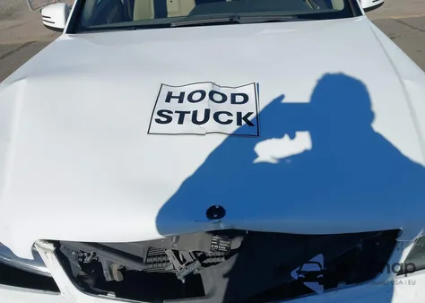 2013 Mercedes-Benz C 250 Sport from USA, damaged, VIN WDDGF4HBXDR260181